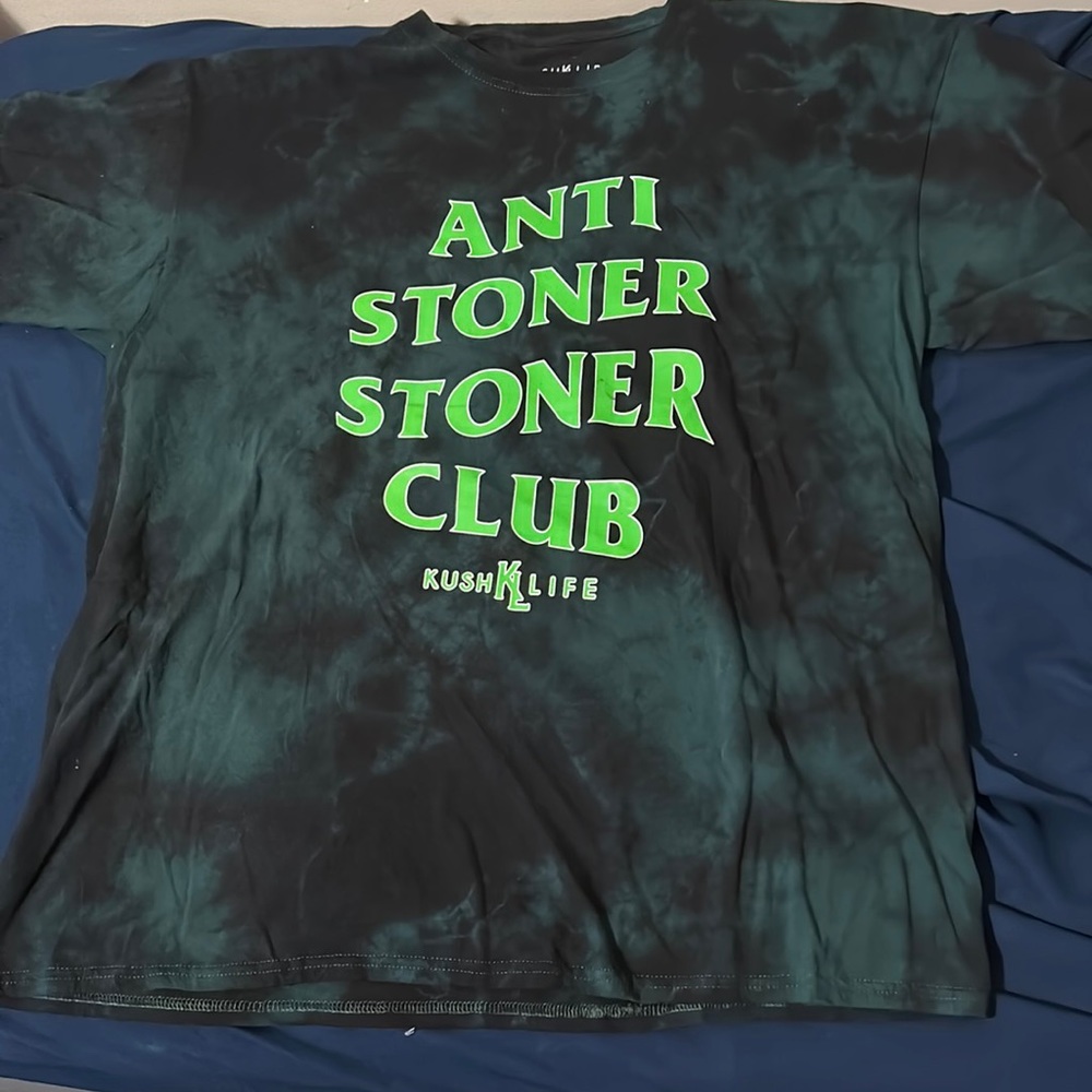 KUSHLIFE ANTI STONER CLUB TEE